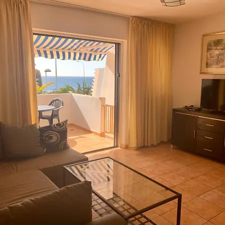 2 Bedroom Townhouse In Puerto Colon Holiday home