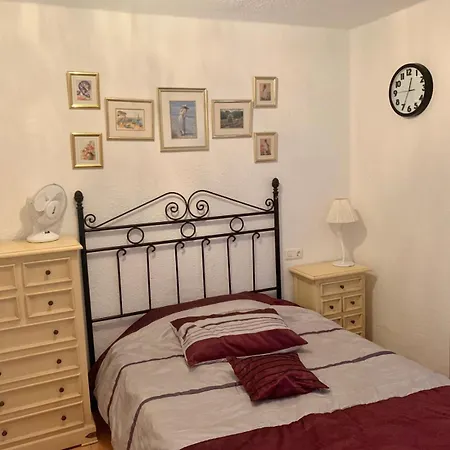 Holiday home 2 Bedroom Townhouse In Puerto Colon Costa Adeje (Tenerife)
